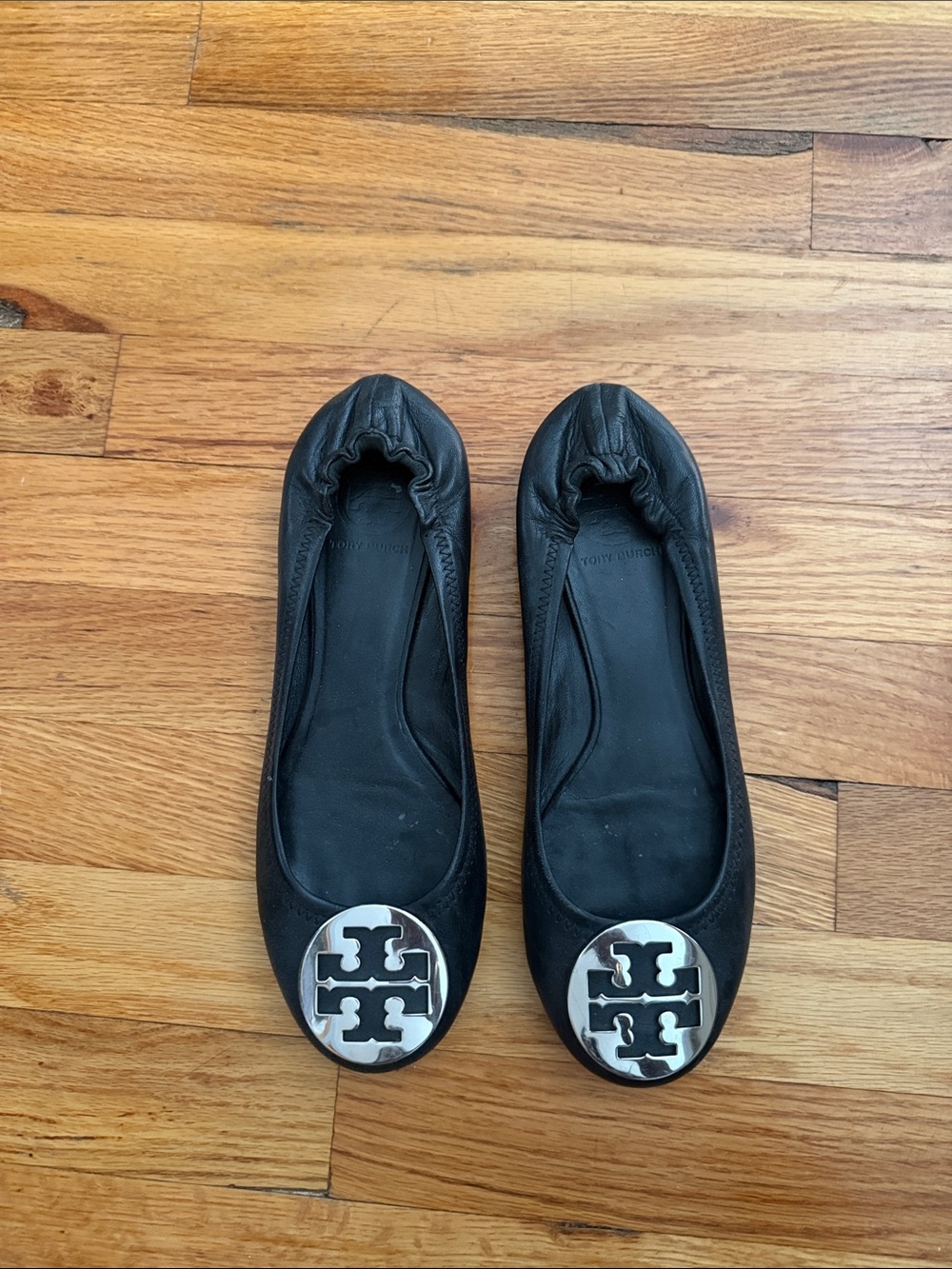 Tory Burch Black Leather Logo Round-Toe Ballet Flats
